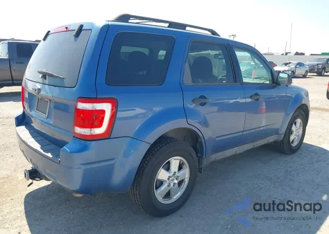 2009 Ford Escape Xlt z USA, uszkodzony, nr VIN 1FMCU03709KA80214